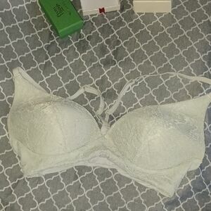 😃3/$12 Secret Treasures Bralette